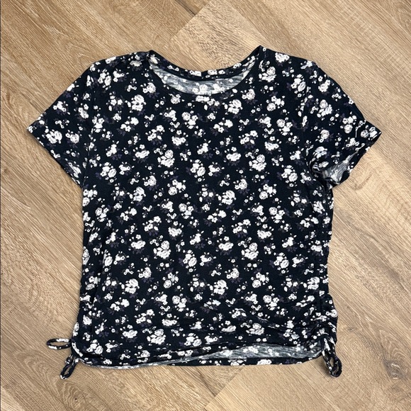 VS pink Floral Black and White Floral Women's Top, Size Small - Picture 5 of 8